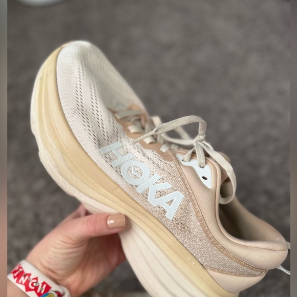 Men’s HOKA Bondi Running Activewear Shoe Oat Milk/Barley Size 10.5B - Picture 3 of 16